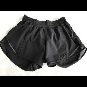 Lululemon Hotty Hot shorts
